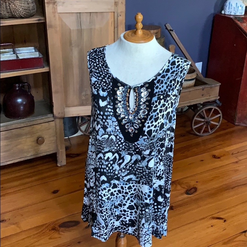 Cable & Gaige Embellished Print Sleeveless Top Large